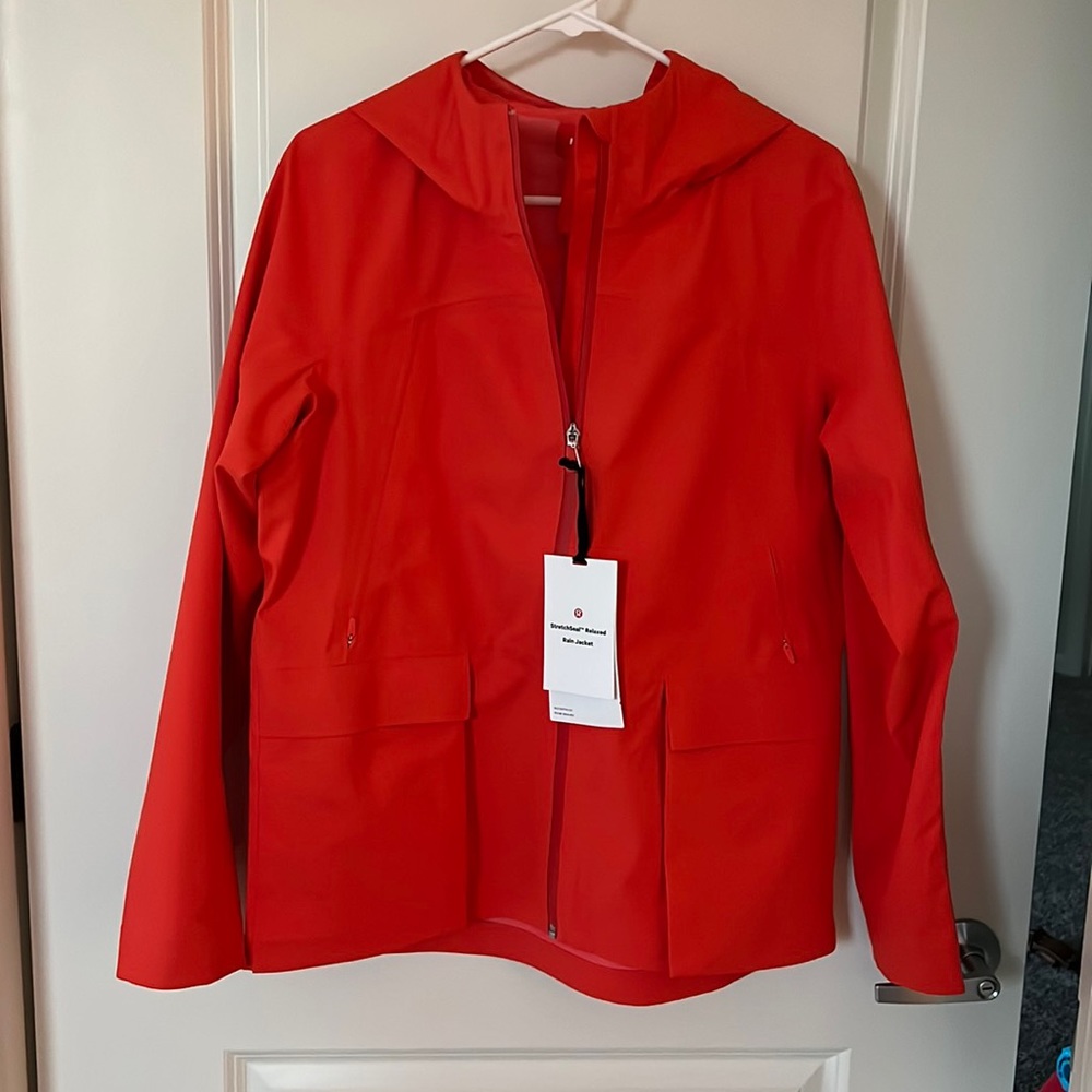 Lululemon StretchSeal Relaxed Rain Jacket